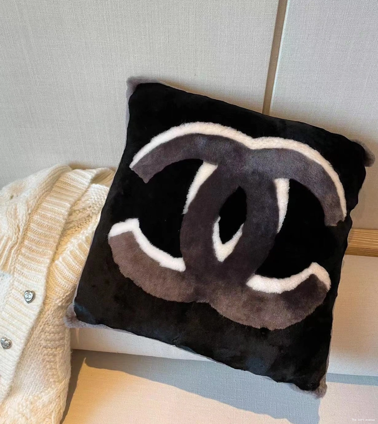 COCO THROW PILLOW SHEARLING 0722